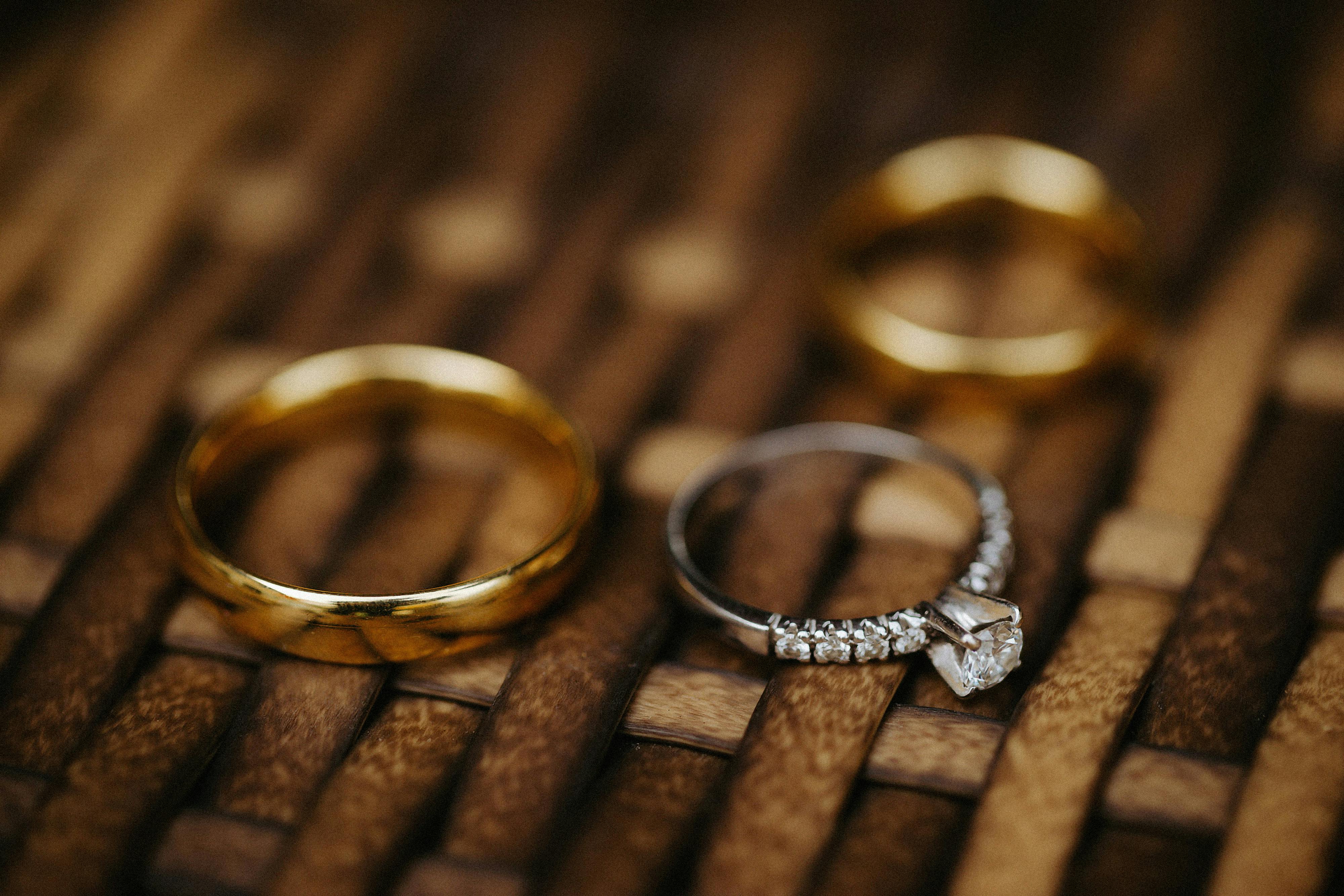High quality gemstone rings for Unique Engagements